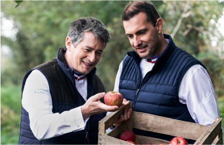 El chef se inspiró en el valor de la naturaleza y creó Naturaleza normanda, una actualización sublimada de la teurgoule normanda con manzanas.