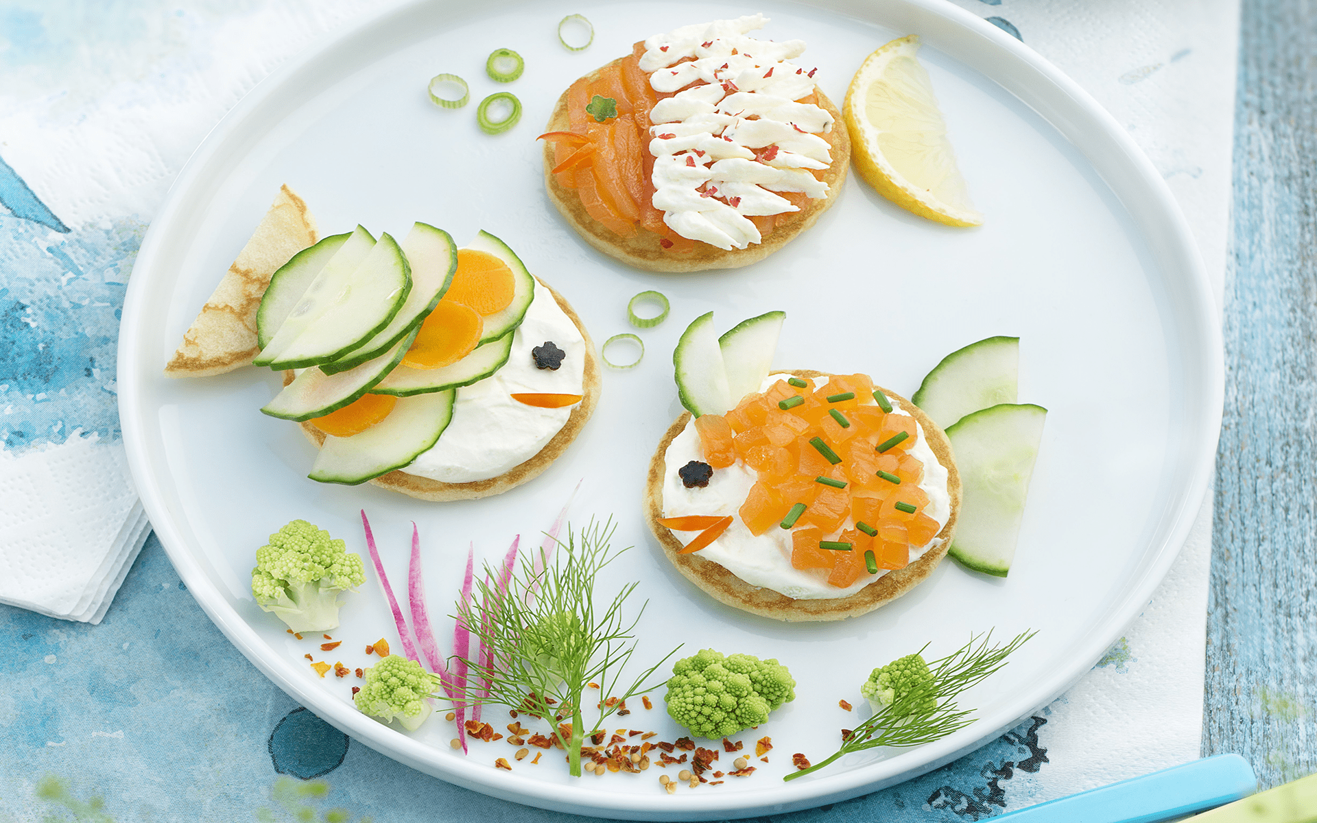 Blinis crémeux au saumon et oeufs de poisson