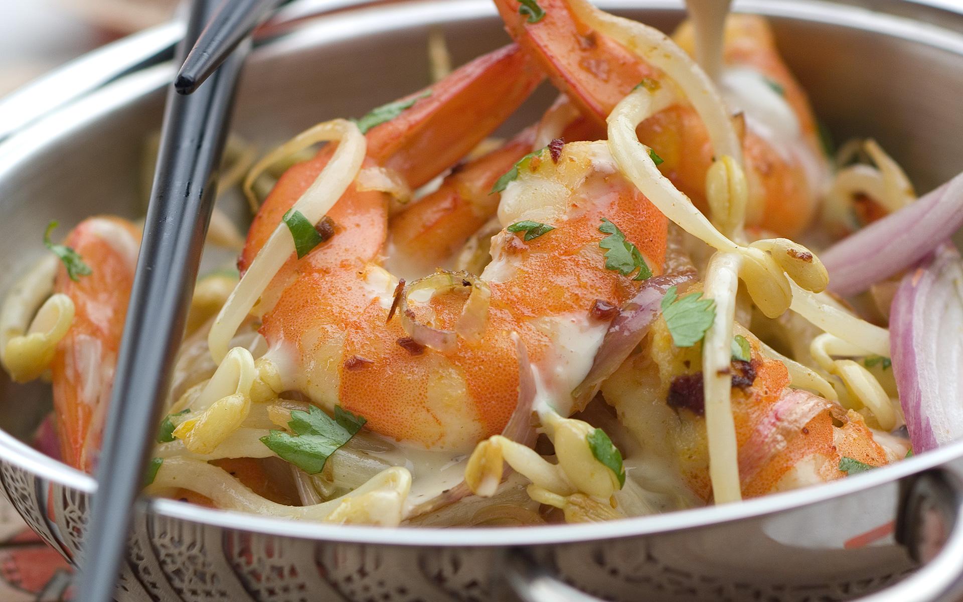 Crevettes sautées aux pousses de soja - Recettes de tous les jours ...