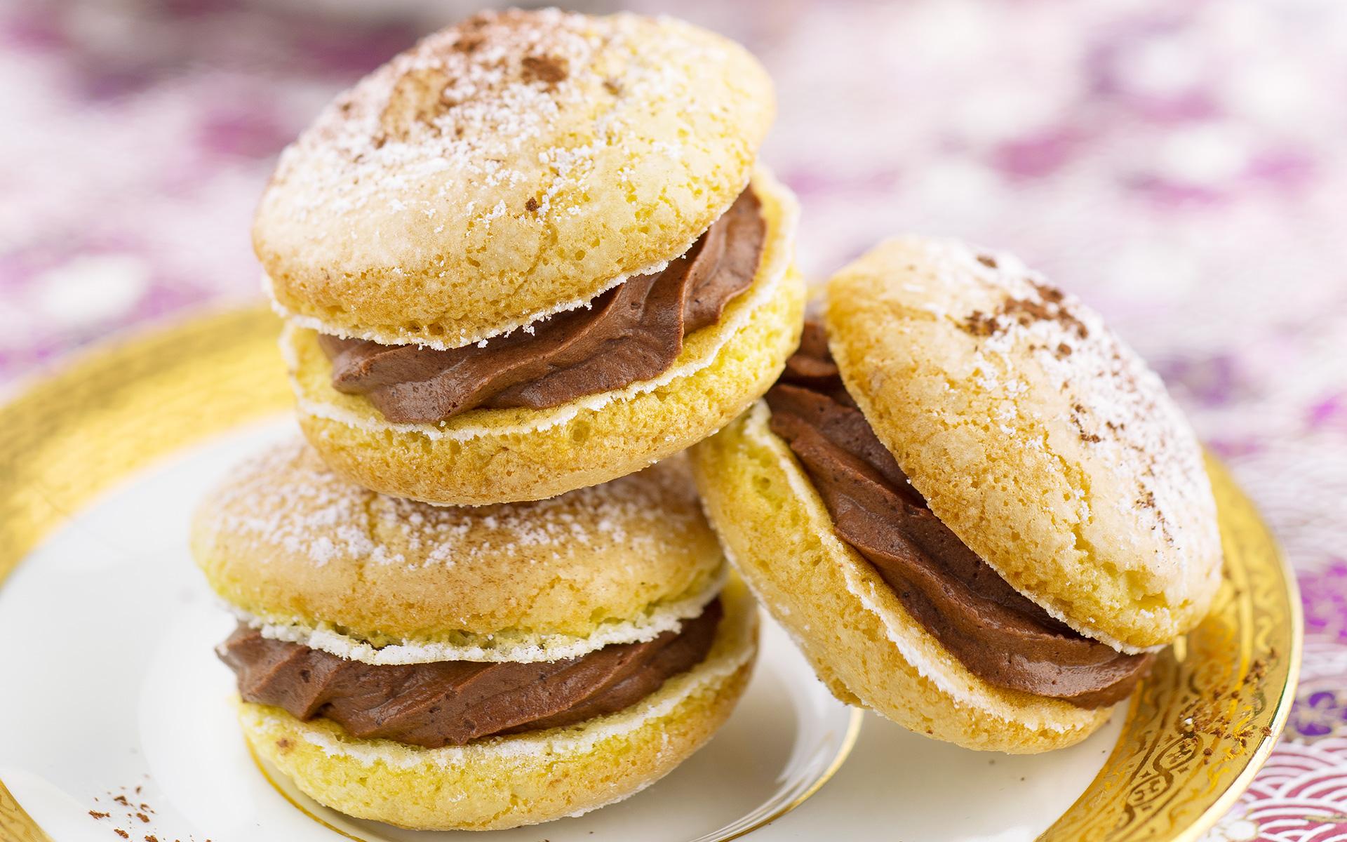 Macaroon biscuits store