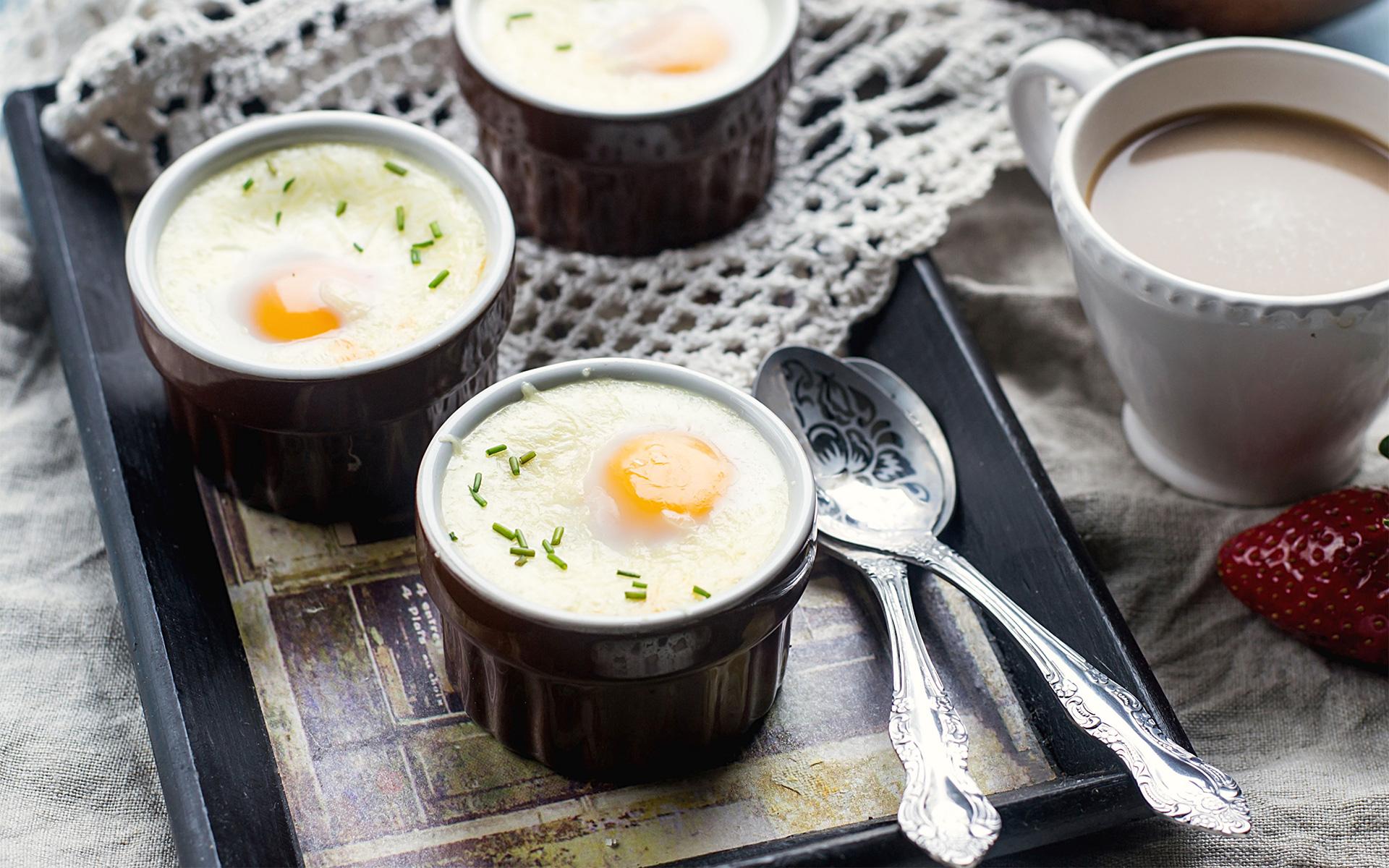 Oeufs cocotte au chorizo cuisson micro-ondes Elle & Vire - Recettes de tous  les jours - Elle & Vire