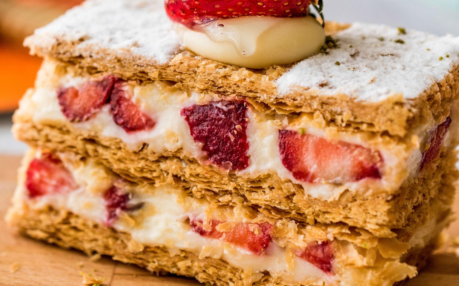 Cuisine en folie: mille feuilles aux fraises au yuzu et chantilly