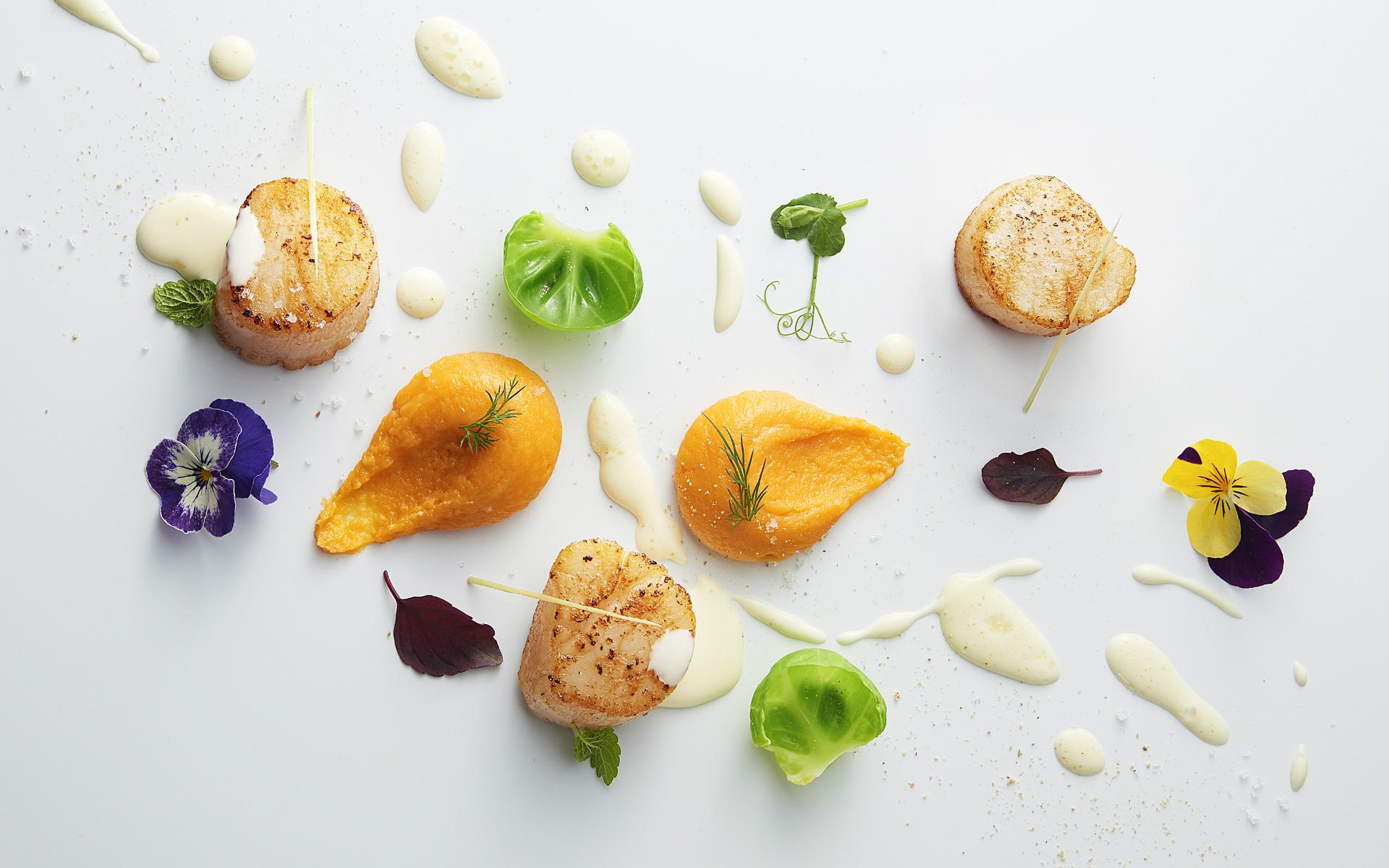 Let yourself be inspired by your new inspiration hotels-restaurants book!