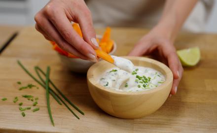 Comment faire une sauce froide apéro ?