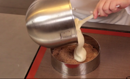 Comment travailler le cream cheese pour un NY Cheesecake ?