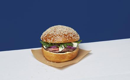 Blue buns au rosbeef