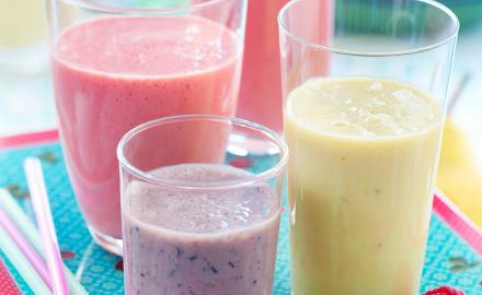 Smoothie aux fruits et à la crème anglaise