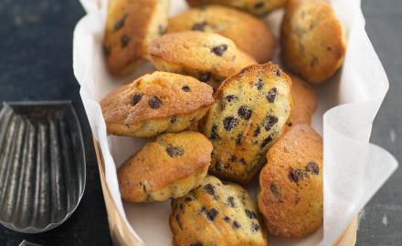 Madeleines miel, noisettes et pépites de chocolat