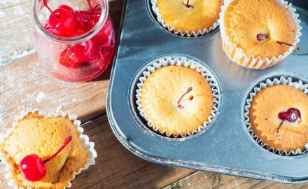 Mini-cakes moelleux aux cerises