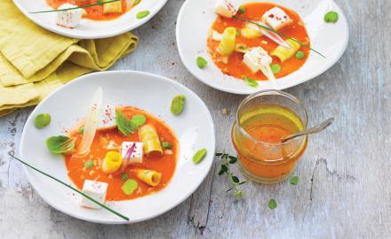 Velouté tomate-poivron au Carré Frais et légumes Tandoori