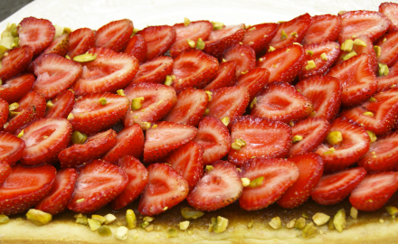 Pistachio strawberry pie