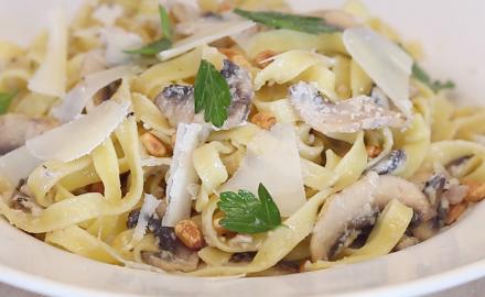 Tagliatelles aux champignons et creme de parmesan