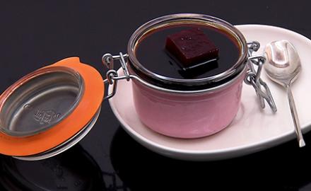 Panna cotta à la betterave et au vinaigre de xérès