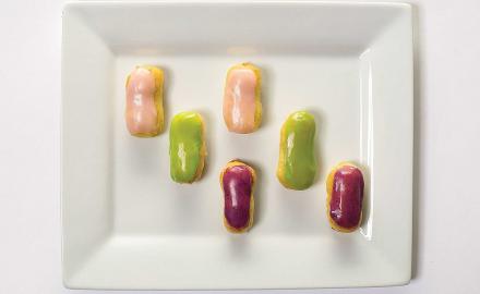 Minis éclairs Marie Antoinette (crème pâtissière à la rose, à la violette, pistache)