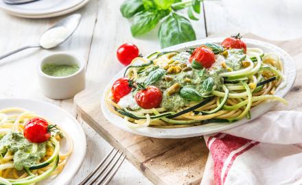 Spaghetti aux courgettes et pesto à la pistache