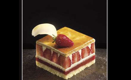 STRAWBERRY GÂTEAU