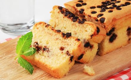 Cake aux pommes et pépites de chocolat