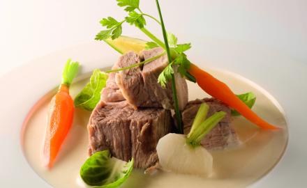 Veal blanquette with vegetables