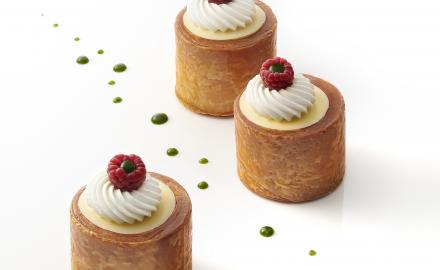 LITTLE RED FRUIT AND CORIANDER PUFF PASTRY CAKES