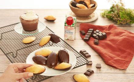 Madeleines en coque de chocolat