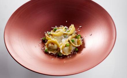 CAPPELLETTI À la crème Onctueuse, AU JAMBON CROUSTILLANT et PETITS POIS