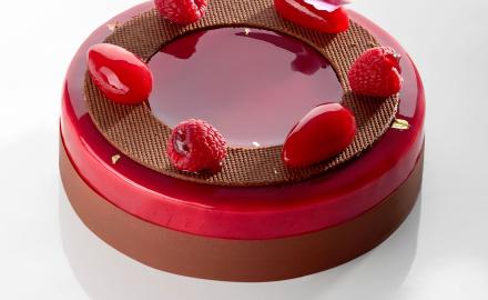 Panna, cioccolato e frutti rossi