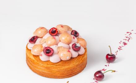 Saint-Honoré à la framboise et aux cerises