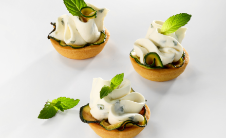 Tartelletta con cream cheese e zucchine alla scapece