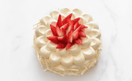 STRAWBERRY LAYER CAKE