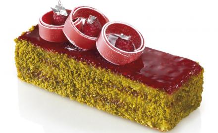 Raspberry Pistachio Cake