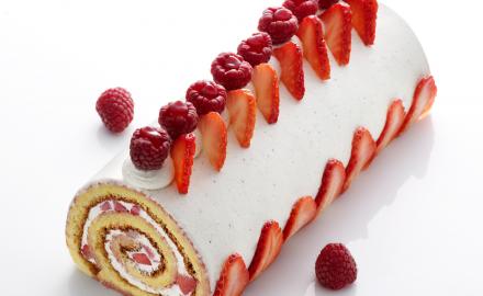 Gâteau roulé aux fraises et crème au Mascarpone