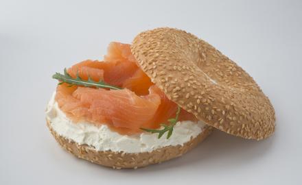 Bagel saumon et roquette