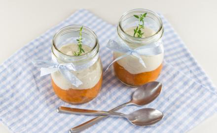 Mousse de crème chantilly mascarpone aux abricots et thym