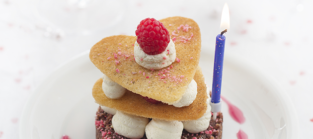 Petit gâteau d'anniversaire Elle & Vire - Recettes pour épater les copains  - Elle & Vire